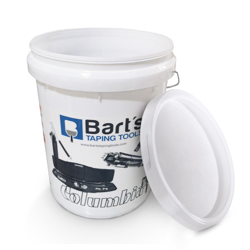 3M Aura 9210+ Particulate Respirator Masks in a Pail